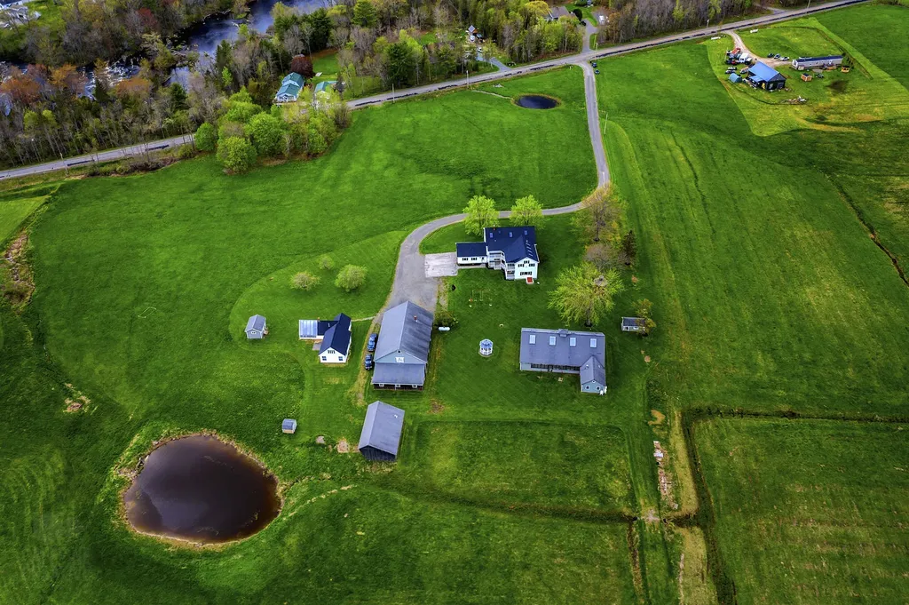 129 Hudson Road Bangor ME 04401