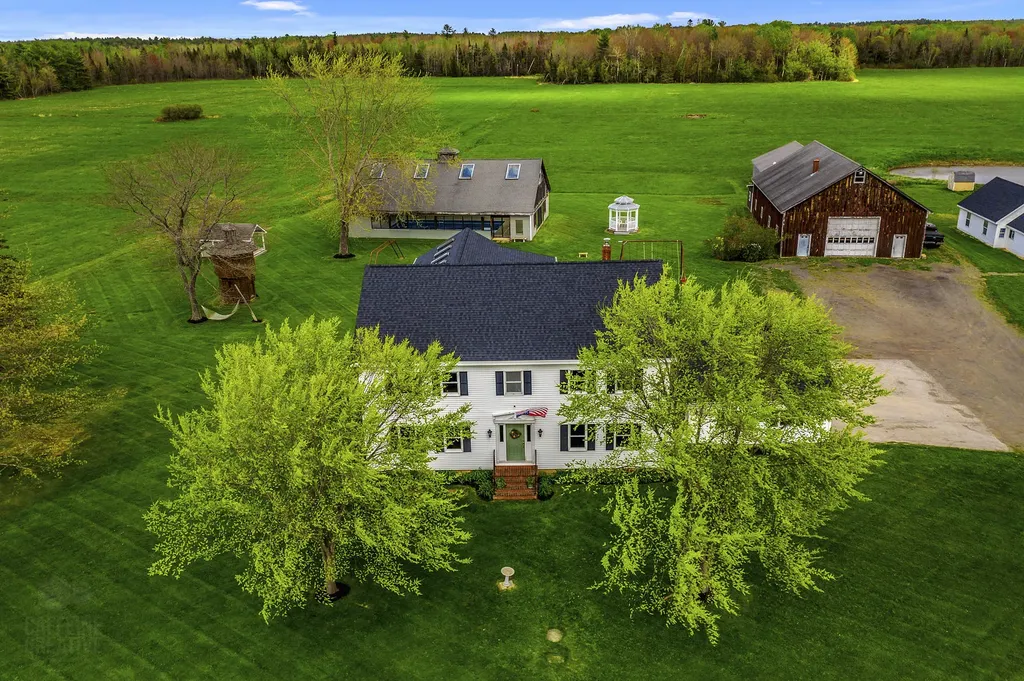 129 Hudson Road Bangor ME 04401