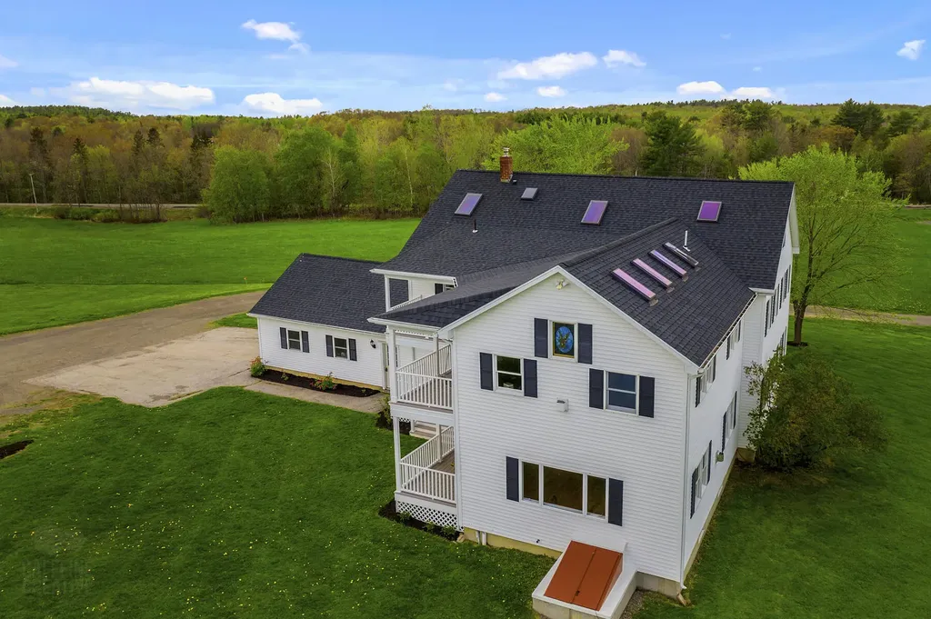 129 Hudson Road Bangor ME 04401