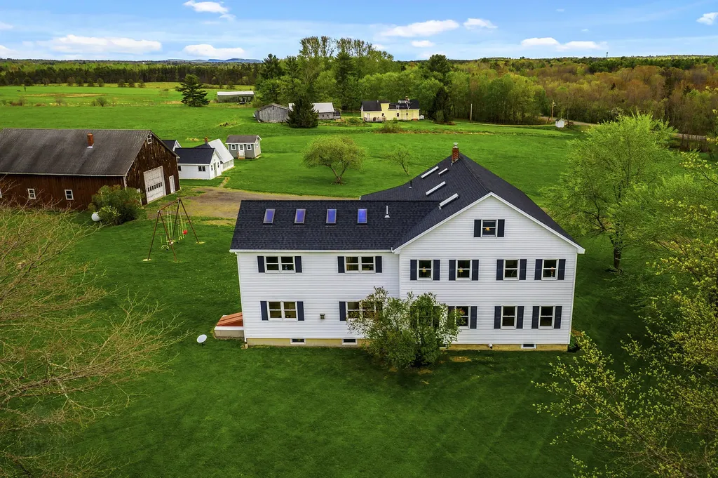 129 Hudson Road Bangor ME 04401
