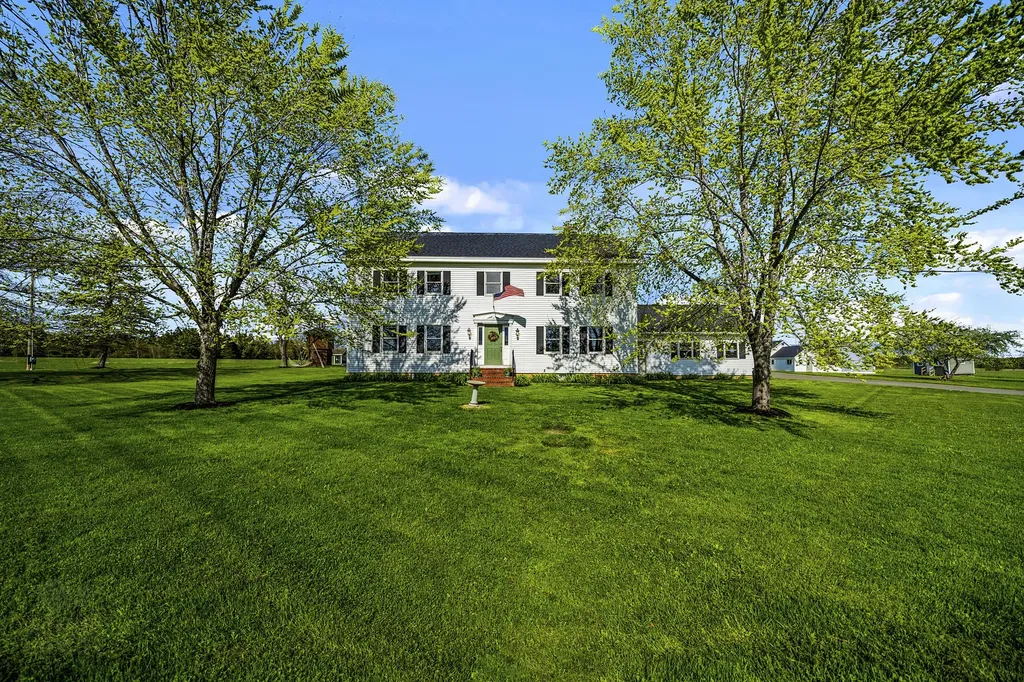 129 Hudson Road Bangor ME 04401