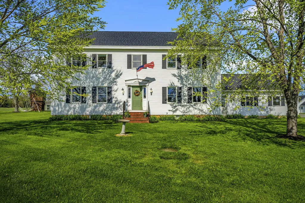 129 Hudson Road Bangor ME 04401
