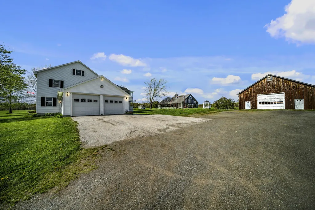 129 Hudson Road Bangor ME 04401