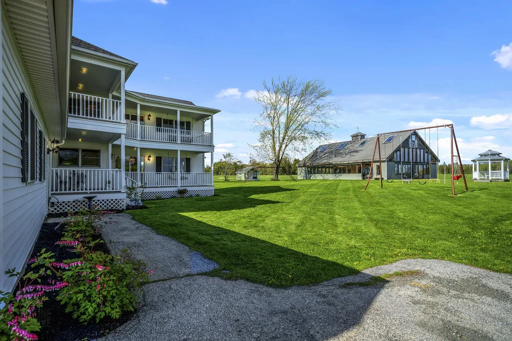 129 Hudson Road Bangor ME 04401