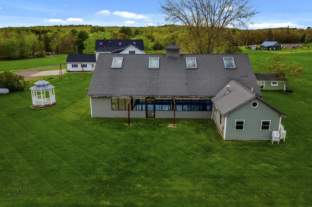 129 Hudson Road Bangor ME 04401