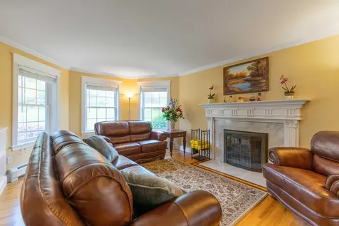 13 Cleaves Farm Road Falmouth ME 04105