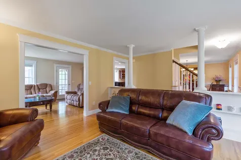 13 Cleaves Farm Road Falmouth ME 04105