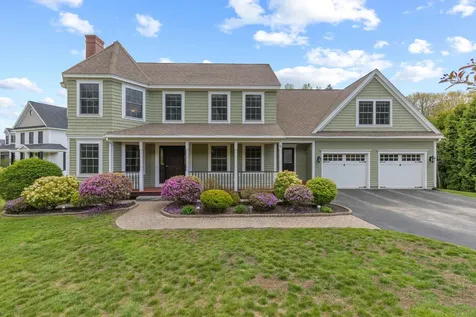 13 Cleaves Farm Road Falmouth ME 04105