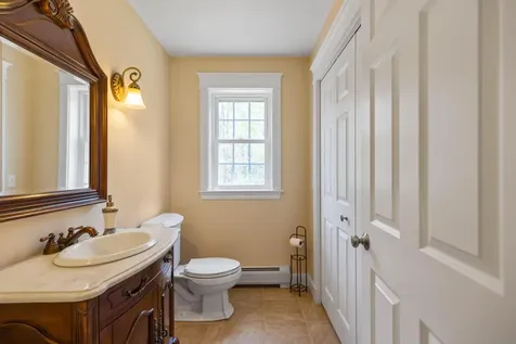 13 Cleaves Farm Road Falmouth ME 04105