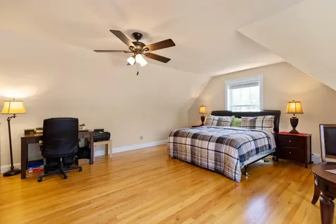 13 Cleaves Farm Road Falmouth ME 04105