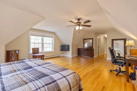 13 Cleaves Farm Road Falmouth ME 04105