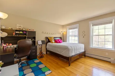 13 Cleaves Farm Road Falmouth ME 04105