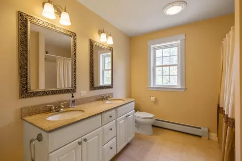 13 Cleaves Farm Road Falmouth ME 04105