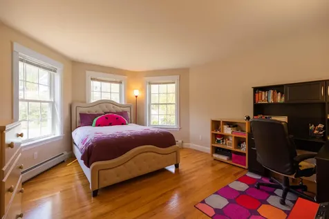 13 Cleaves Farm Road Falmouth ME 04105