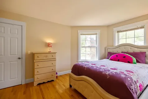 13 Cleaves Farm Road Falmouth ME 04105