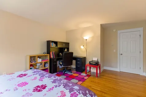 13 Cleaves Farm Road Falmouth ME 04105