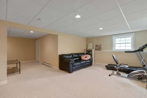 13 Cleaves Farm Road Falmouth ME 04105