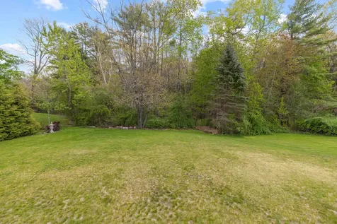 13 Cleaves Farm Road Falmouth ME 04105