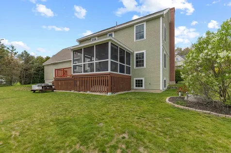13 Cleaves Farm Road Falmouth ME 04105