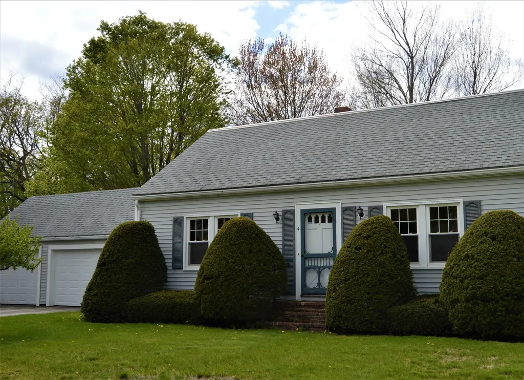 4 Marion Avenue Gray ME 04039