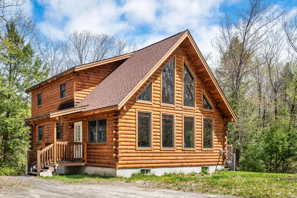 59 Timberwood Drive Gardiner ME 04345