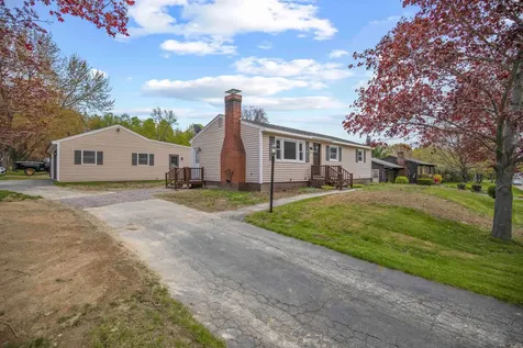 29 Rita Avenue Lewiston ME 04240