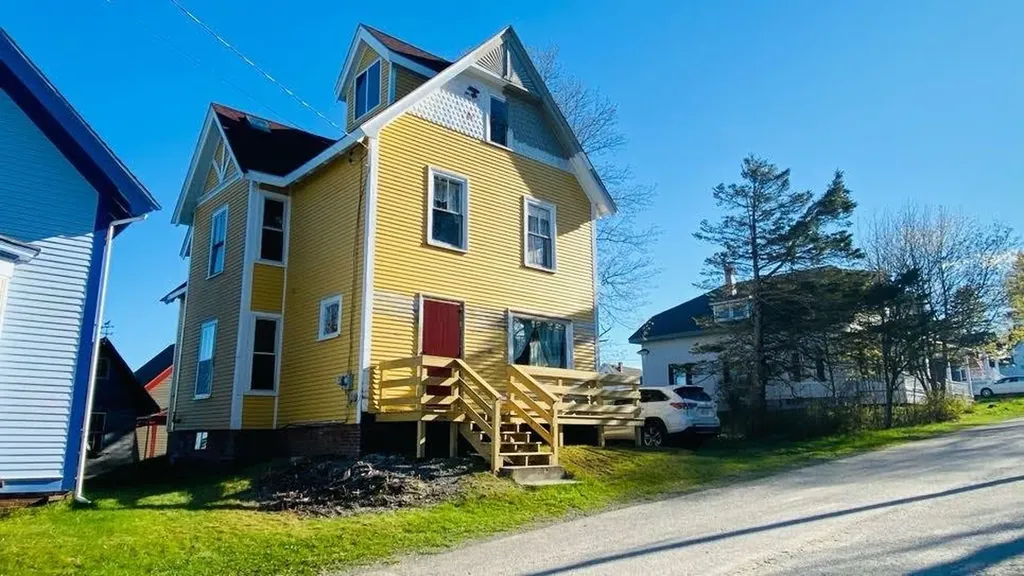 8 Summer Street Lubec ME 04652