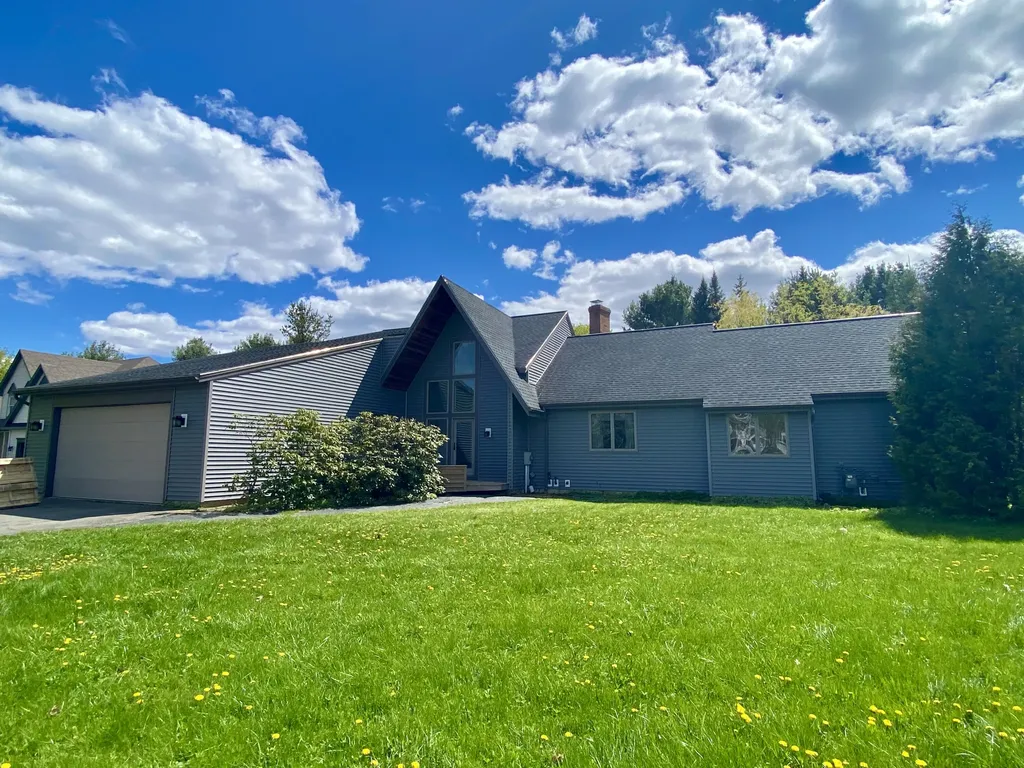 7 Page Place Orono ME 04473