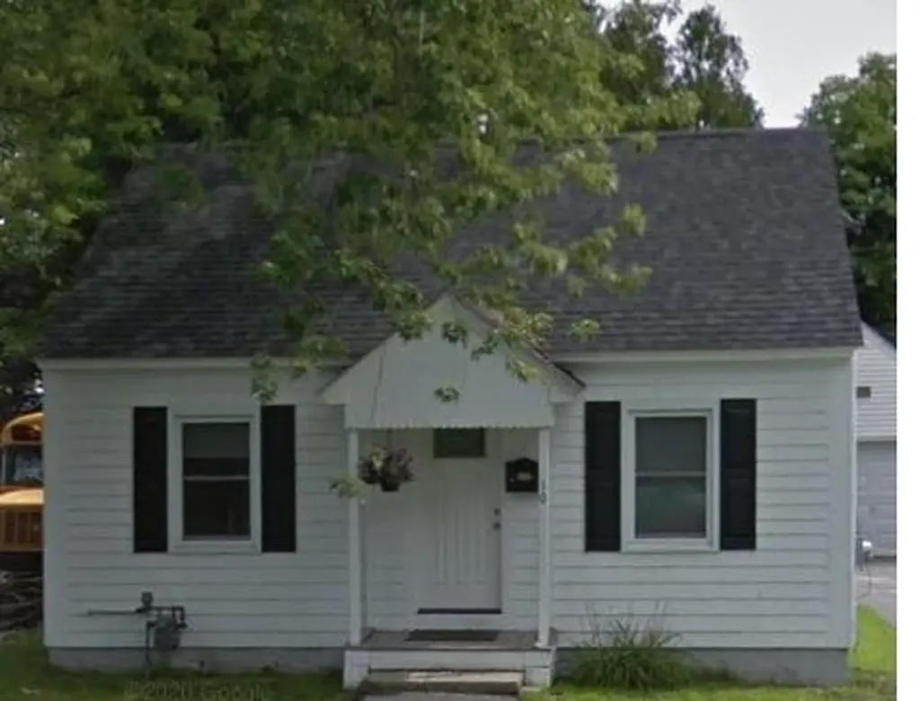 10 Allain Street Auburn ME 04210
