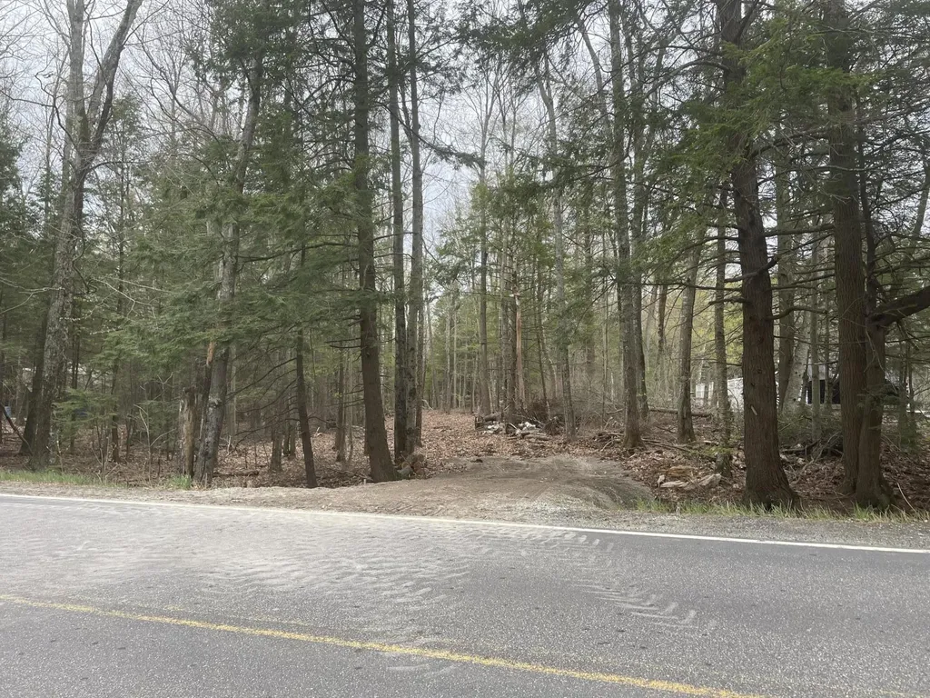 655 River Road Brunswick ME 04011