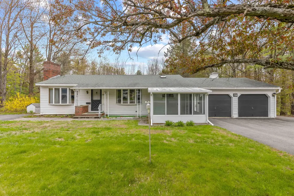 577 Park Avenue Auburn ME 04210