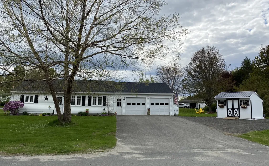 40 Highland Heights Winthrop ME 04364