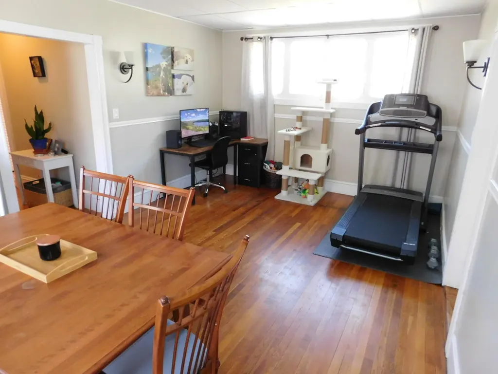 27 Maple Street Bangor ME 04401