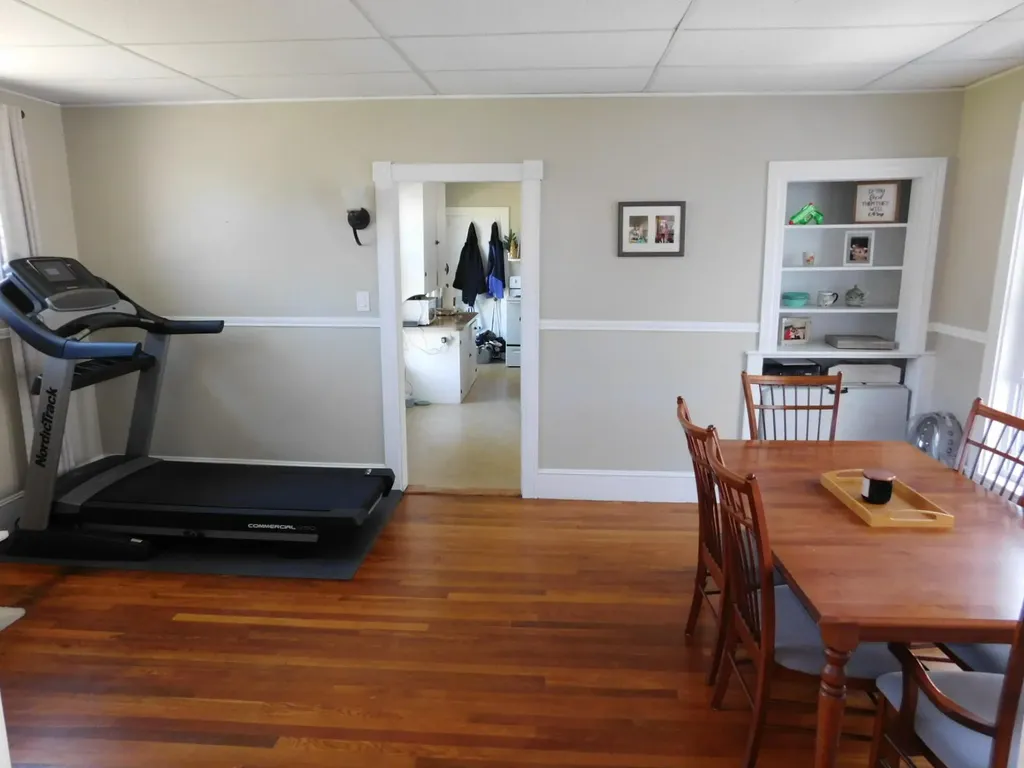 27 Maple Street Bangor ME 04401
