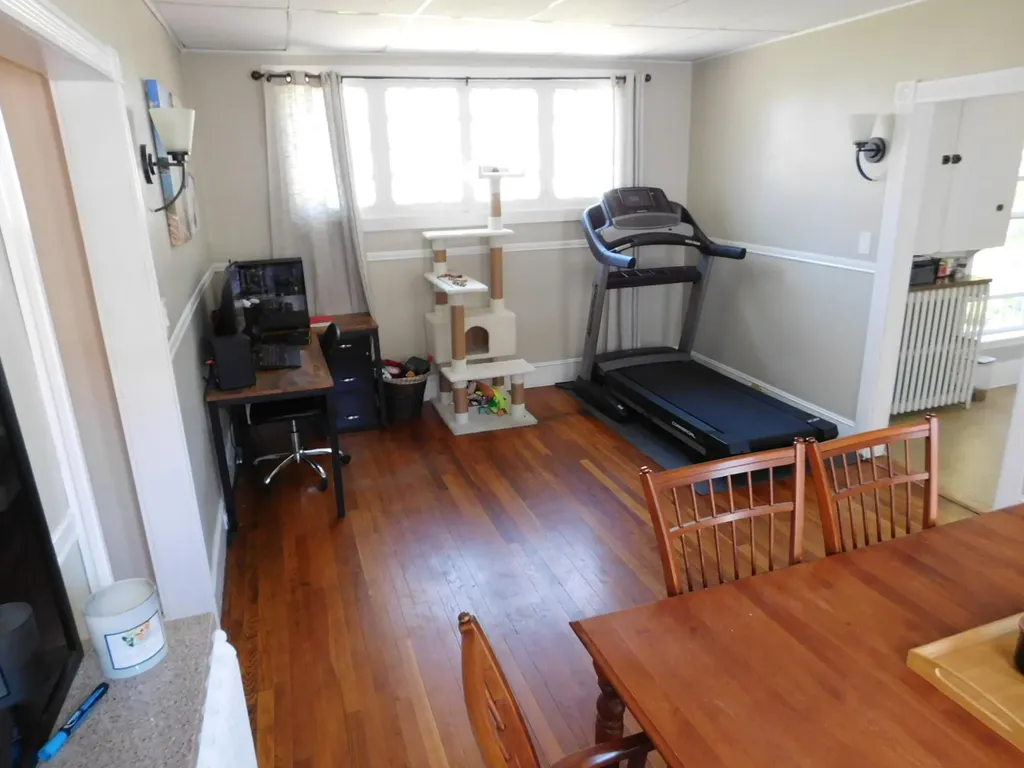 27 Maple Street Bangor ME 04401