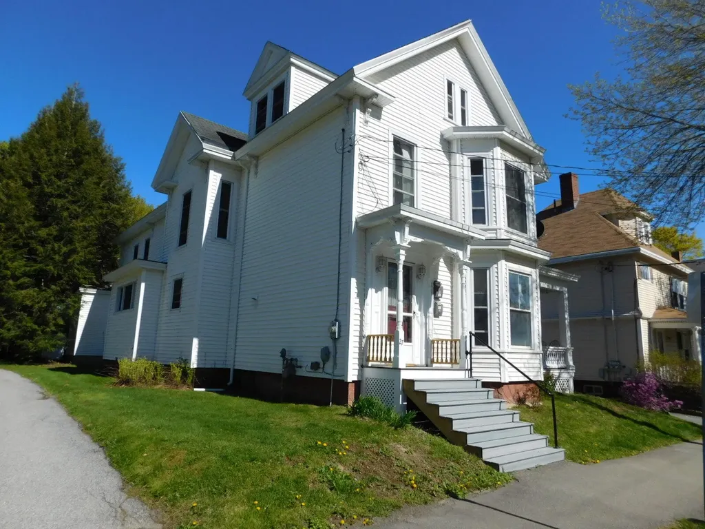 27 Maple Street Bangor ME 04401