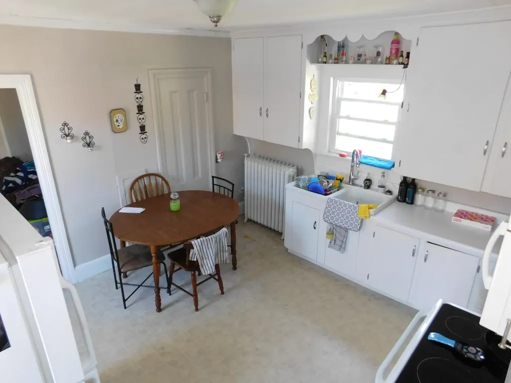 27 Maple Street Bangor ME 04401