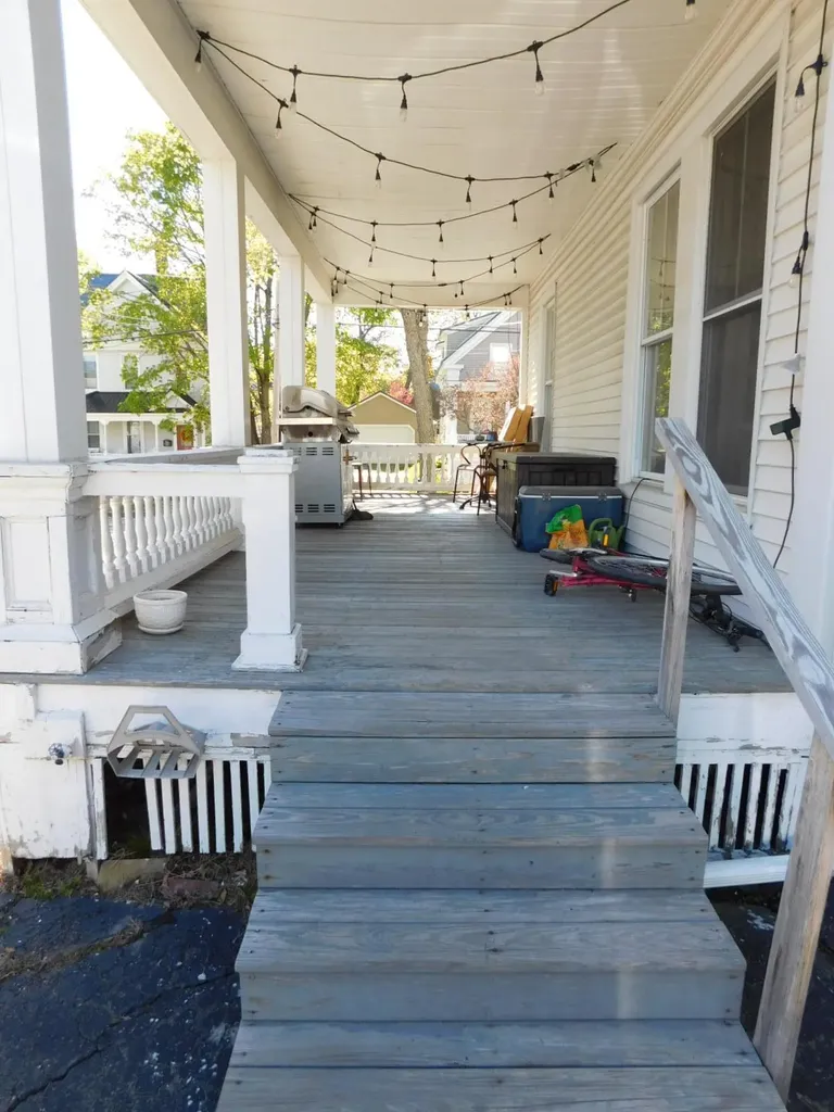 27 Maple Street Bangor ME 04401