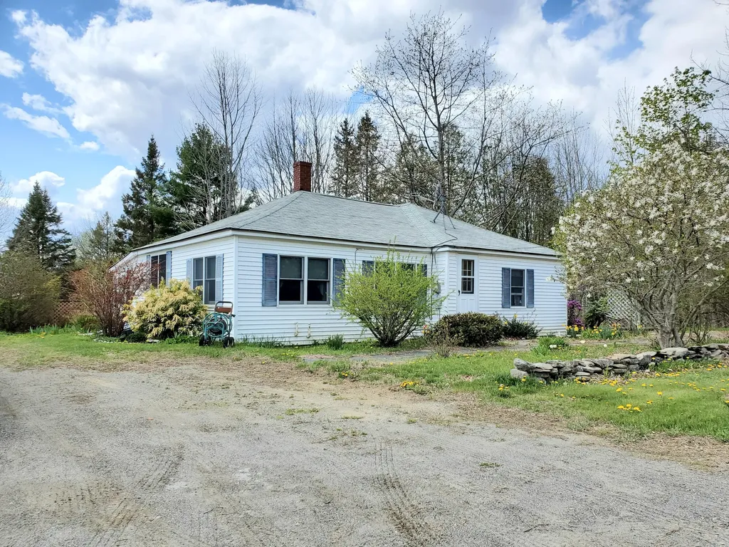 186 Ellms Road Ripley ME 04930
