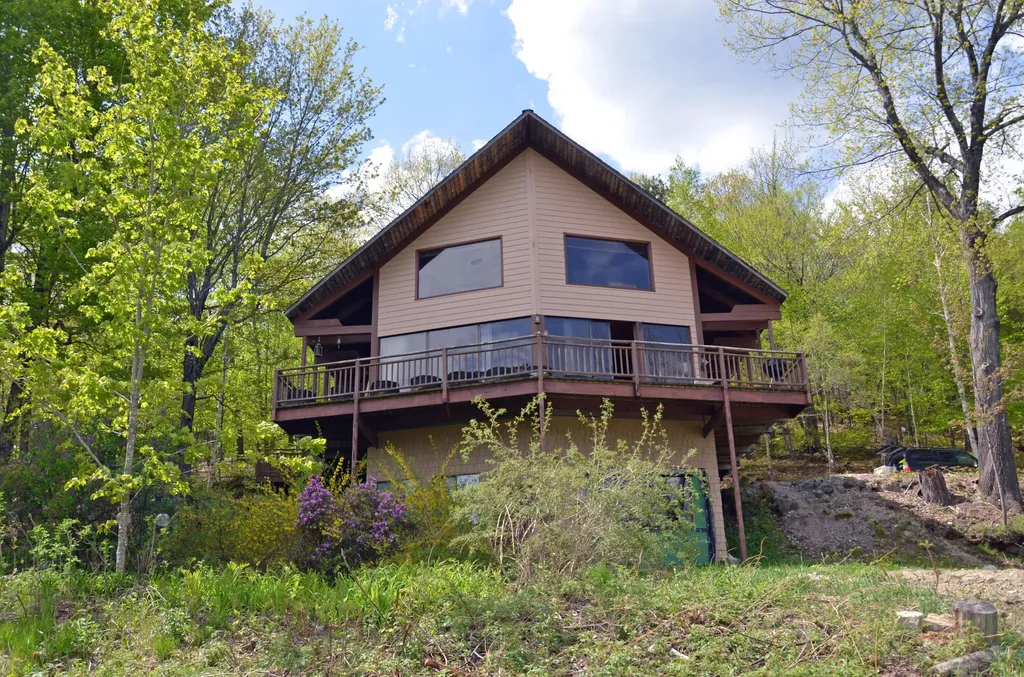 40 Perham Lane Greenwood ME 04255