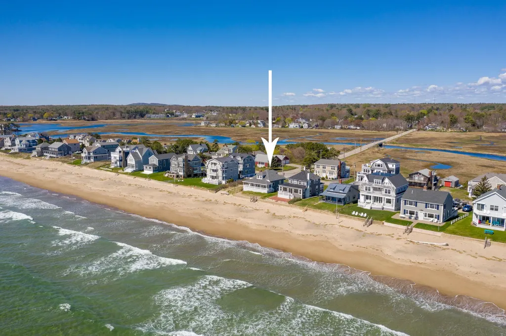 179 Ocean Avenue Wells ME 04090
