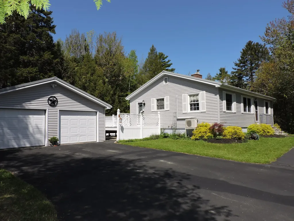 75 Hatcase Pond Road Eddington ME 04428