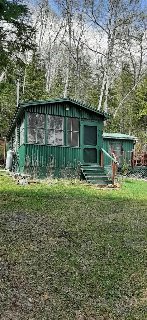 80 Chestnut Lane Rangeley ME 04970