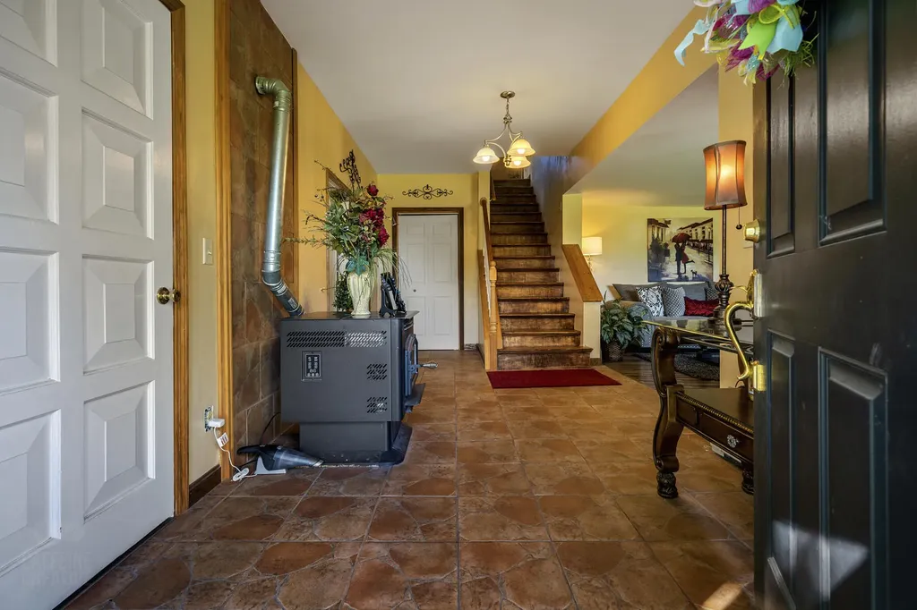15 Burns Road Augusta ME 04330
