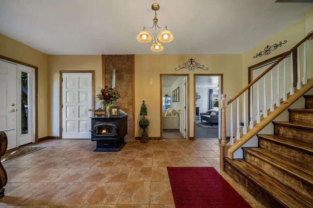 15 Burns Road Augusta ME 04330