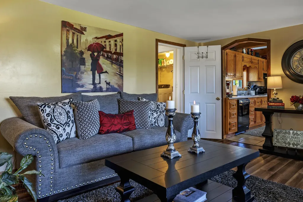 15 Burns Road Augusta ME 04330