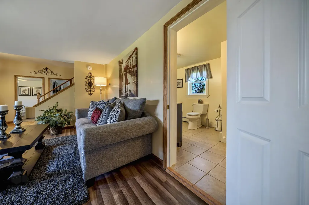 15 Burns Road Augusta ME 04330