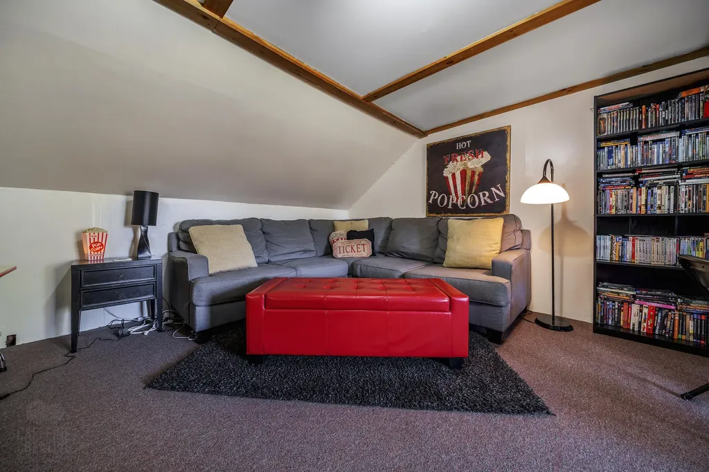 15 Burns Road Augusta ME 04330