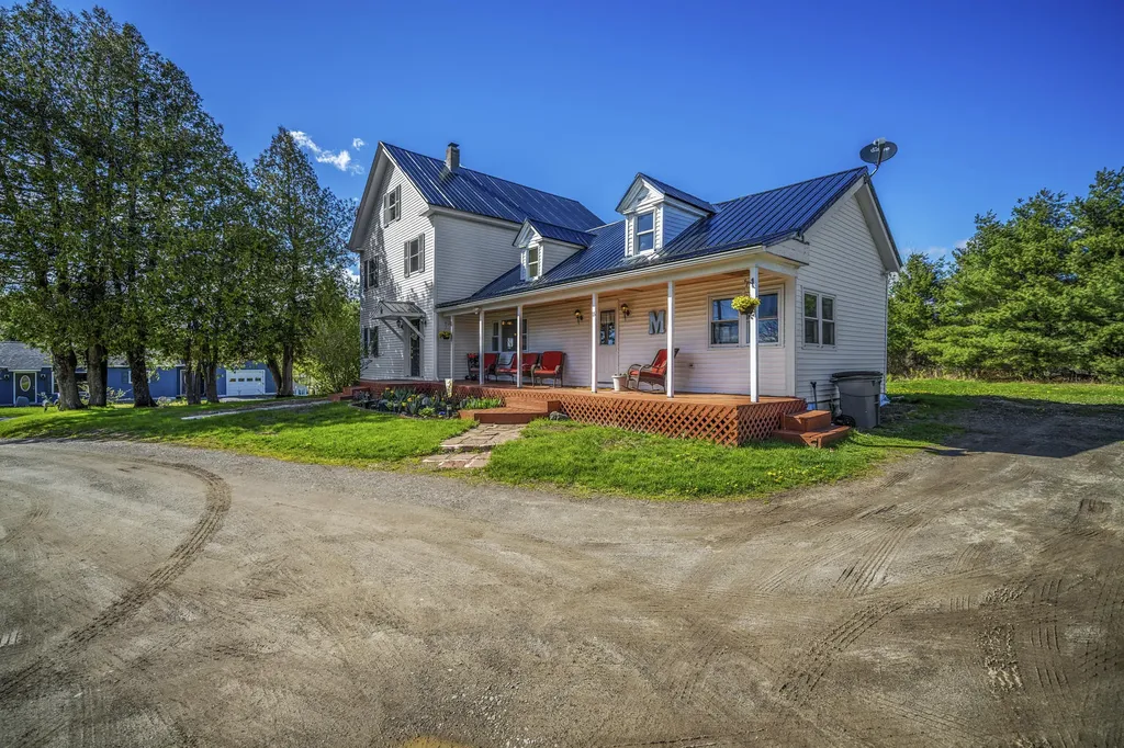 15 Burns Road Augusta ME 04330