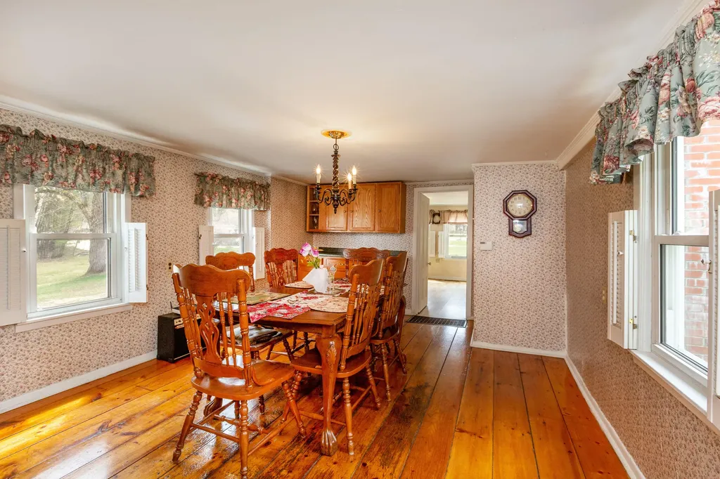 17 Sand Road Naples ME 04055